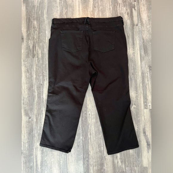 *sold* - Picture 5 of 13